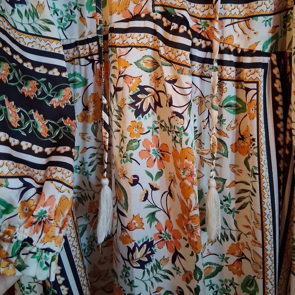 Floral Bohemian Maxi Dress - Picture 3 of 3
